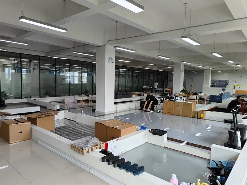 Robot vacuum navigation and charging test facility