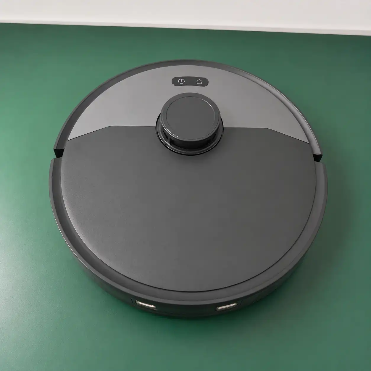 SW75 robot vacuum, front view